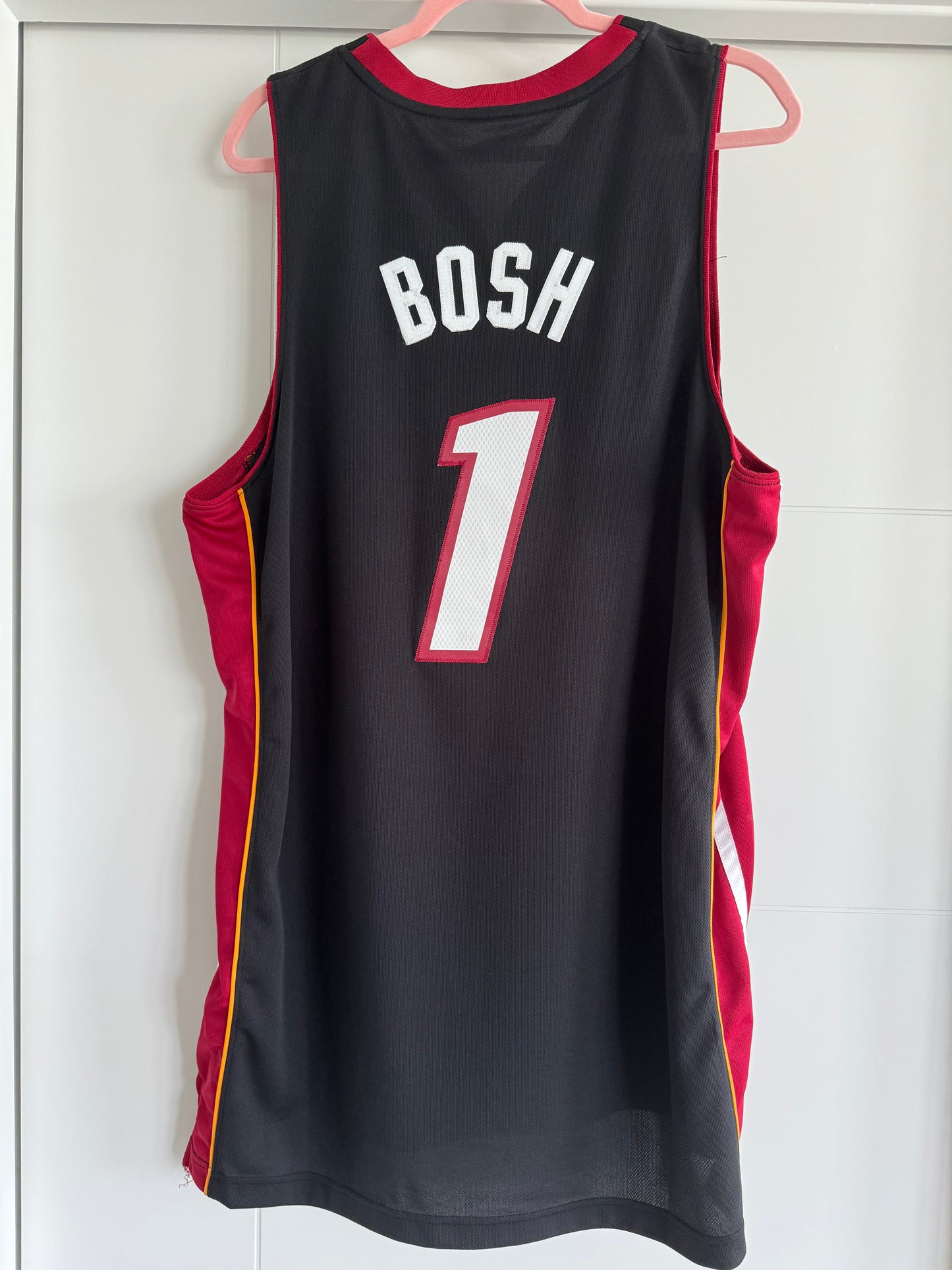 Heat Chris Bosh Adidas Swingman Black L (fits more like an XL) used