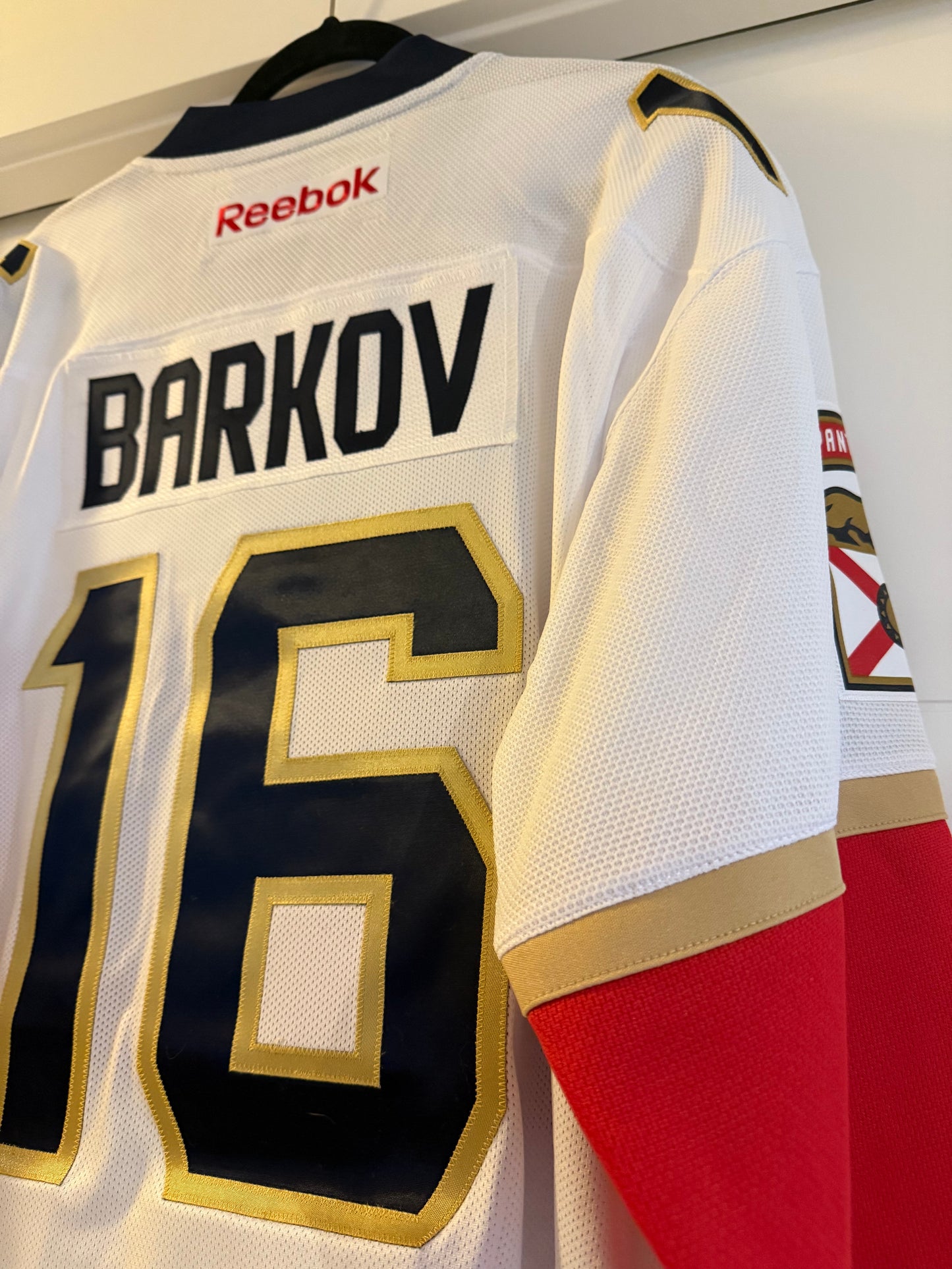 Panthers Aleksander Barkov Autographed Reebok Replica L (NWT) (No COA)