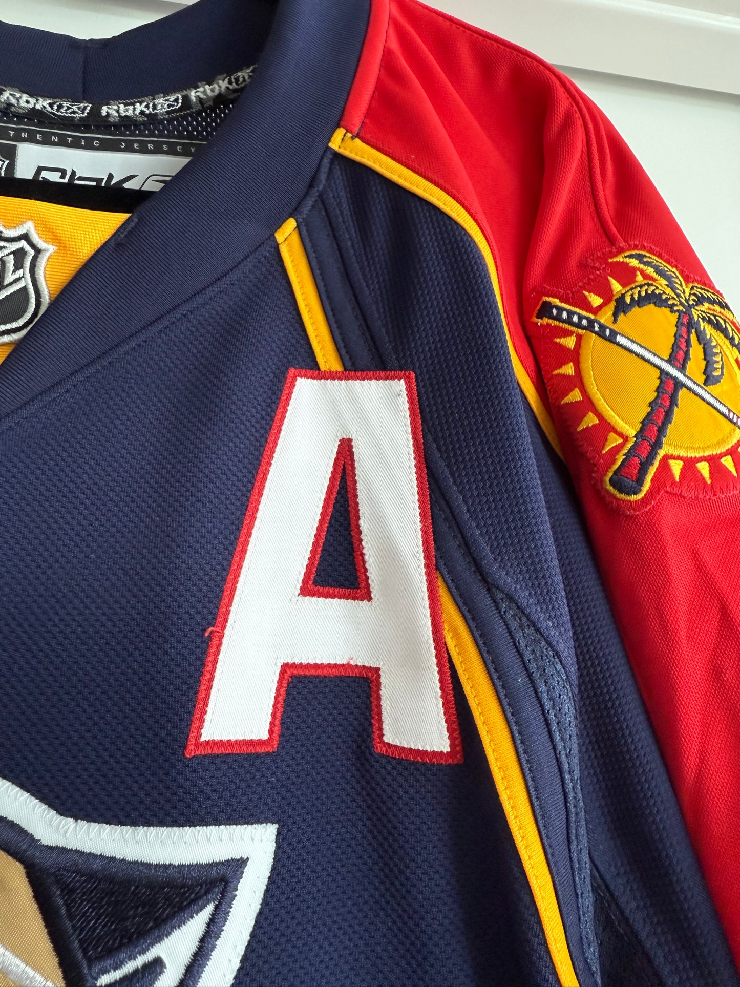 Panthers Stephen Weiss 2009 Finland Game Authentic Reebok Blue 54 (used)