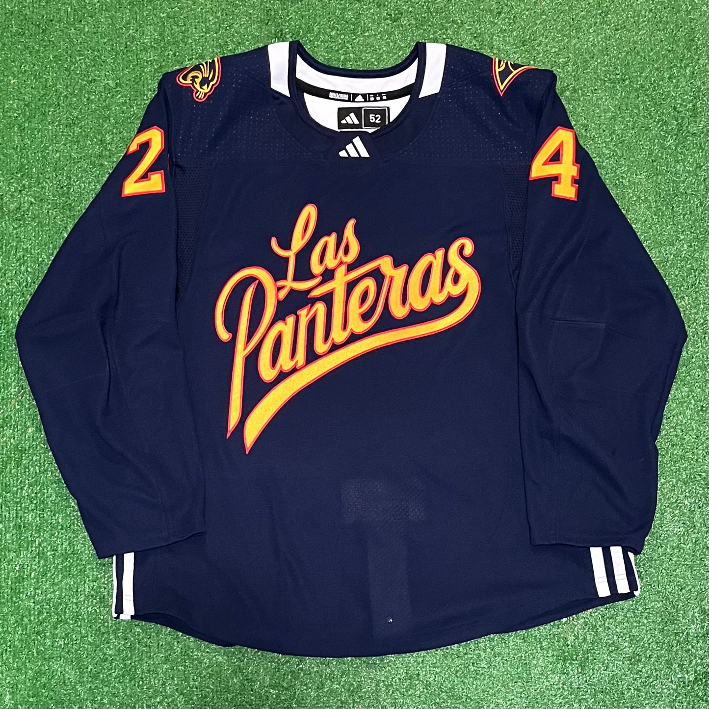 Jerseys305 Limited Edition v2 Hockey Jersey x @islandjerseys “LAS PANTERAS”