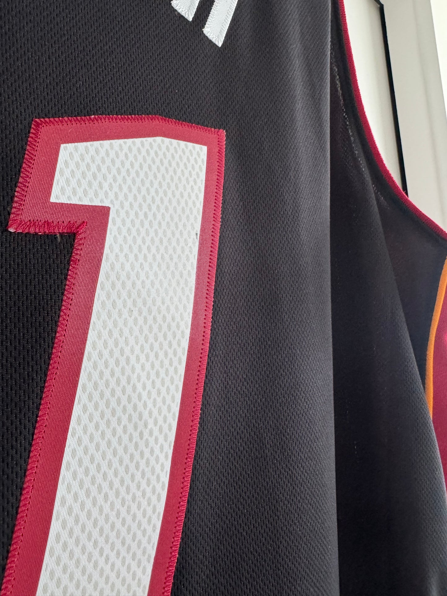 Heat Chris Bosh Adidas Swingman Black L (fits more like an XL) used