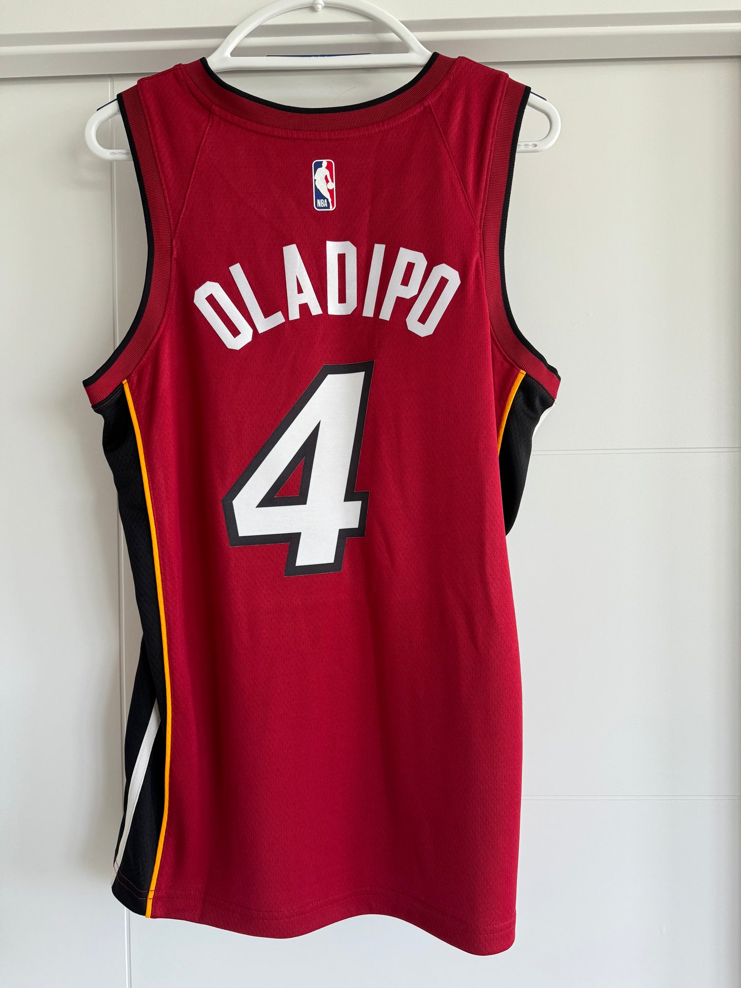 Heat Victor Oladipo Nike Swingman Red 44 NWT