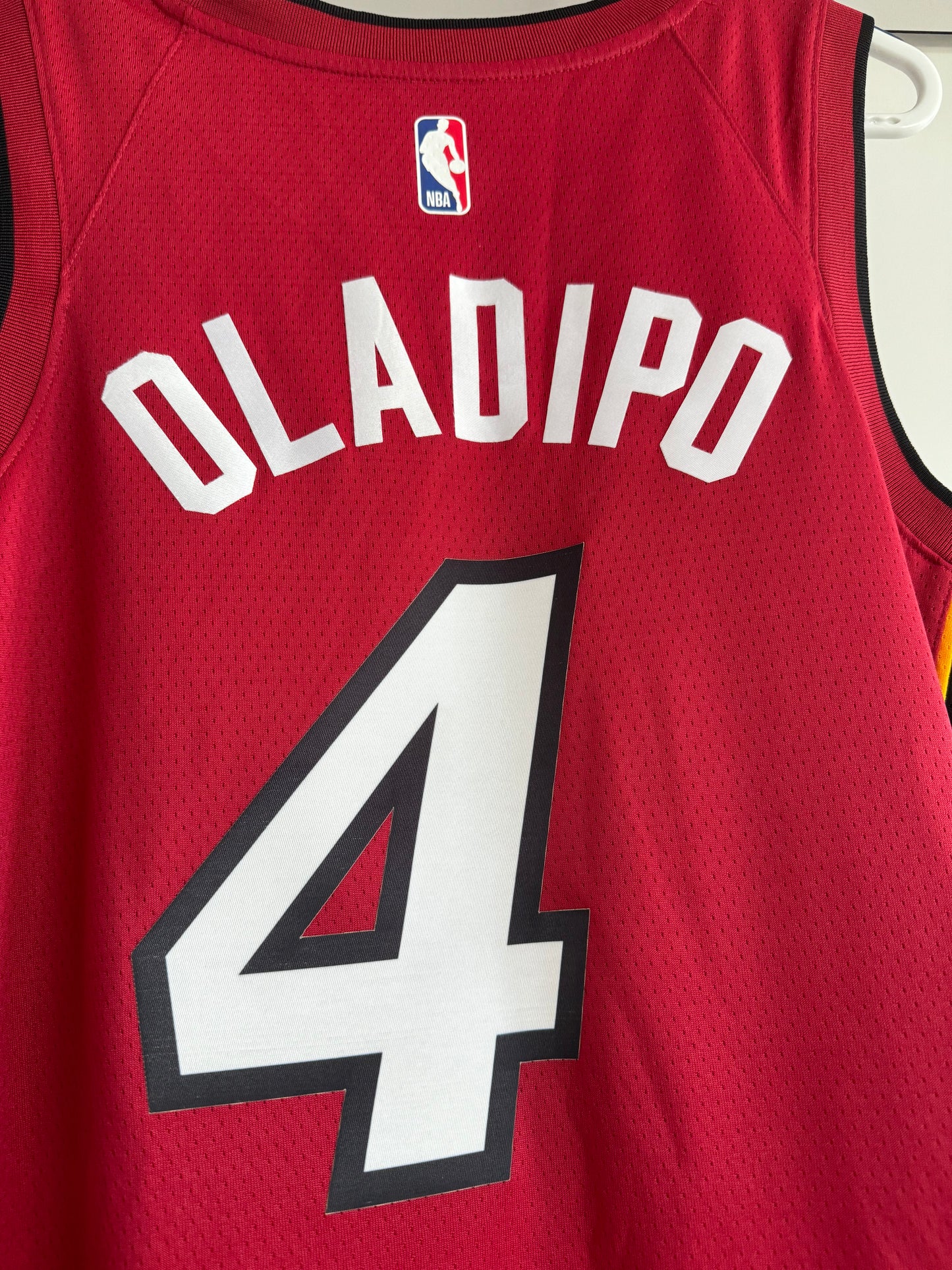 Heat Victor Oladipo Nike Swingman Red 44 NWT