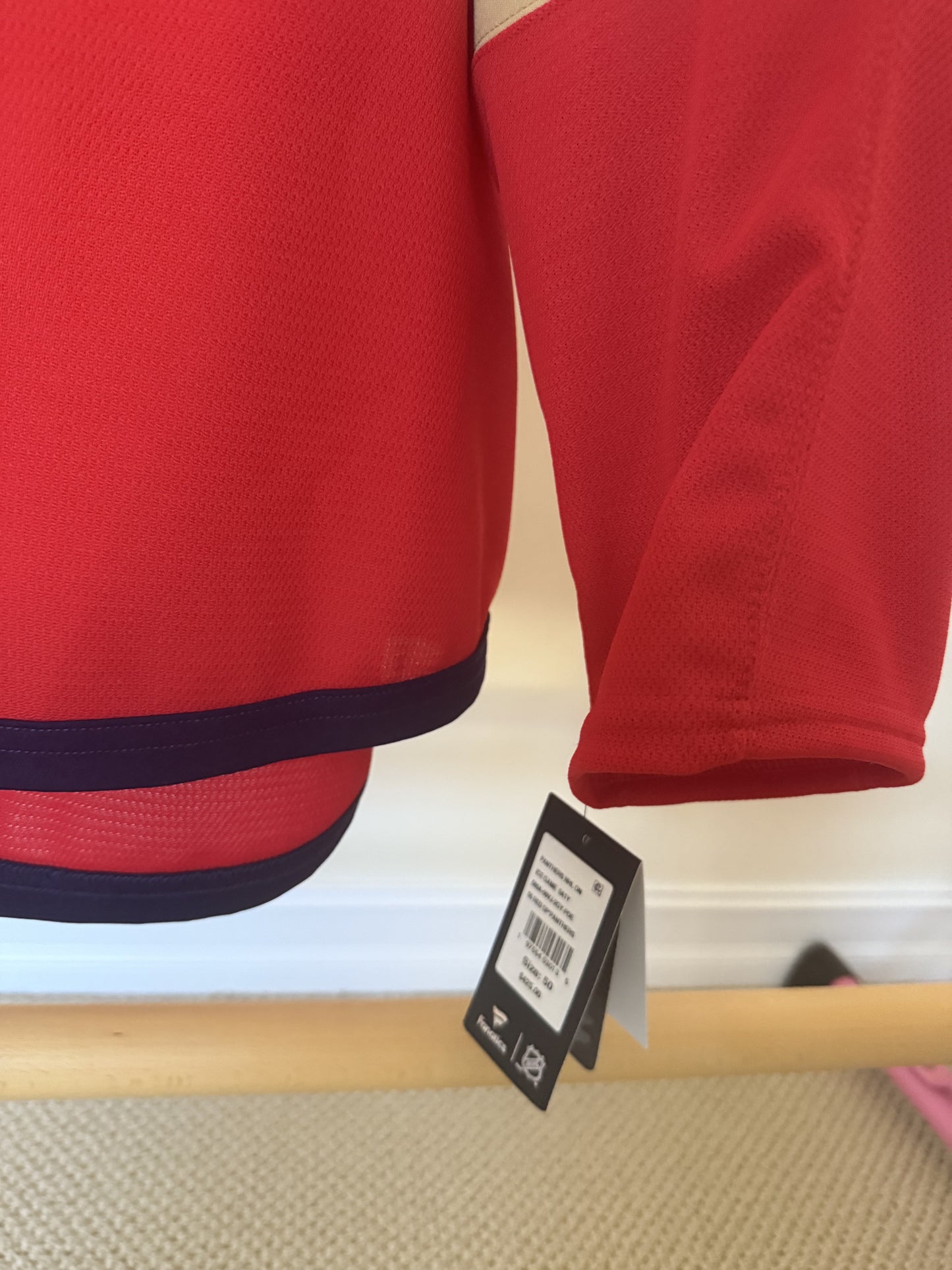 Panthers Aleksander Barkov Fanatics Authentic Pro 50 Red (NWT)