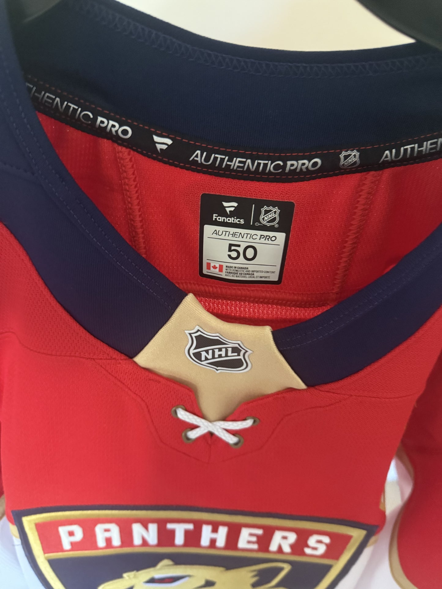 Panthers Aleksander Barkov Fanatics Authentic Pro 50 Red (NWT)