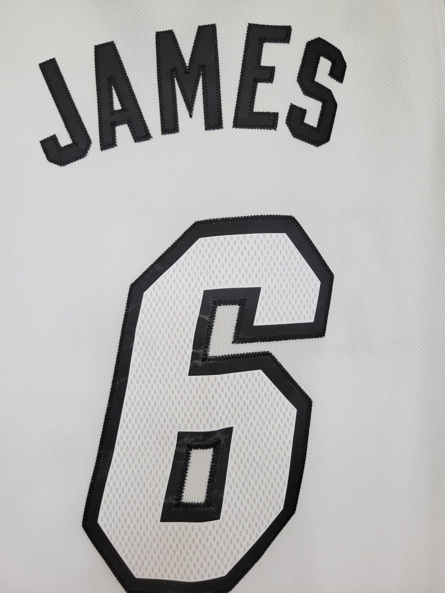 Heat LeBron James Adidas Swingman White Hot M Used (read)