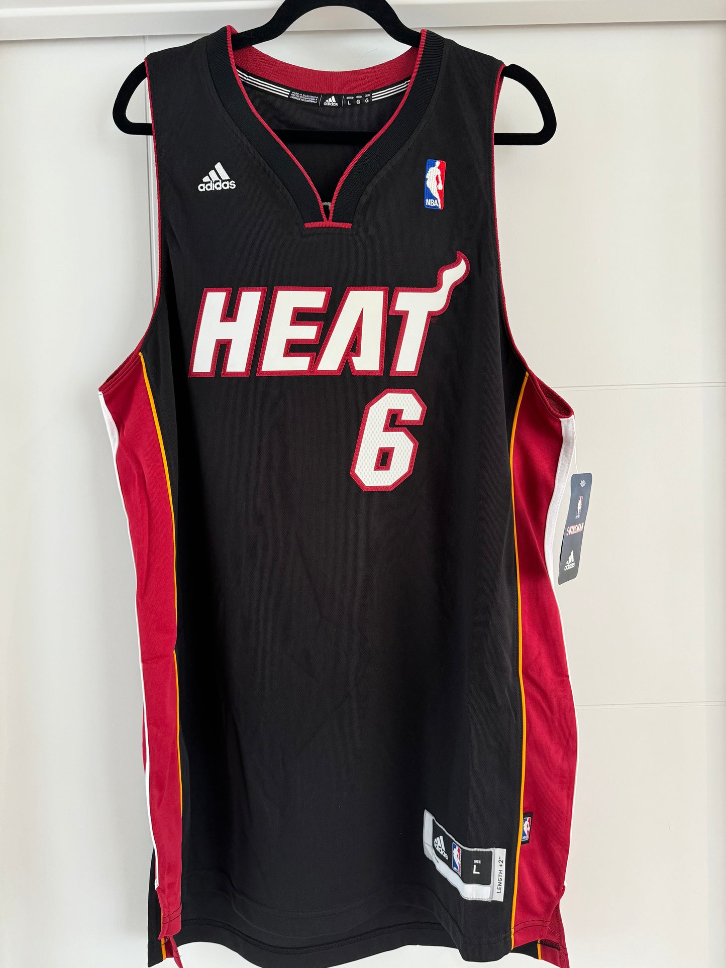 Heat LeBron James Adidas Swingman Black L (fits like an XL) NWT