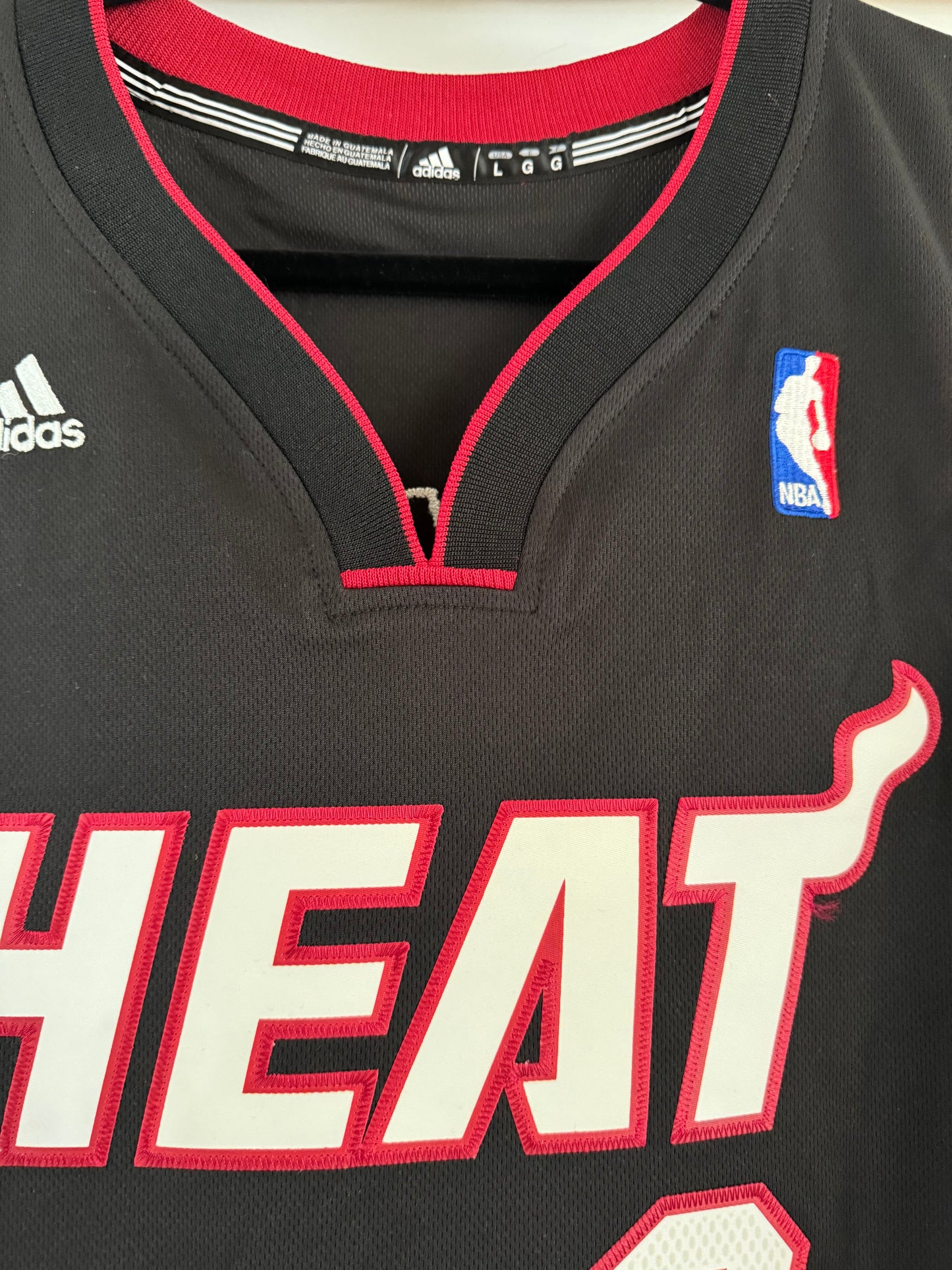 Heat LeBron James Adidas Swingman Black L (fits like an XL) NWT