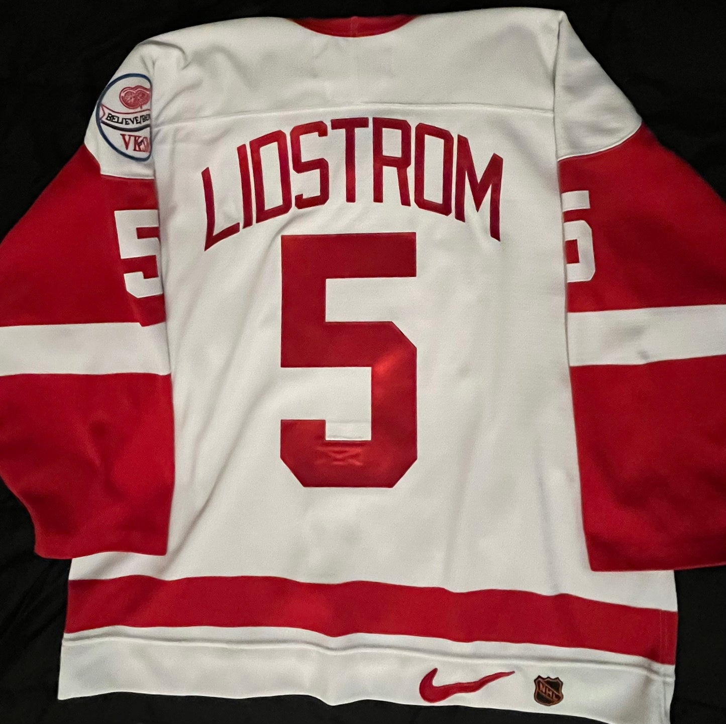 Detroit Red Wings Nicklas Lidstrom Nike Authentic 1997-1998 w SCF Patch White 54 (used)