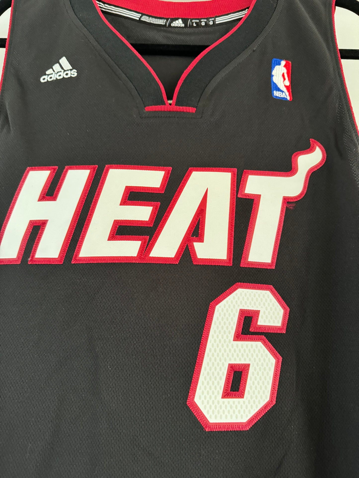 Heat LeBron James Adidas Swingman Black L (fits like an XL) NWT