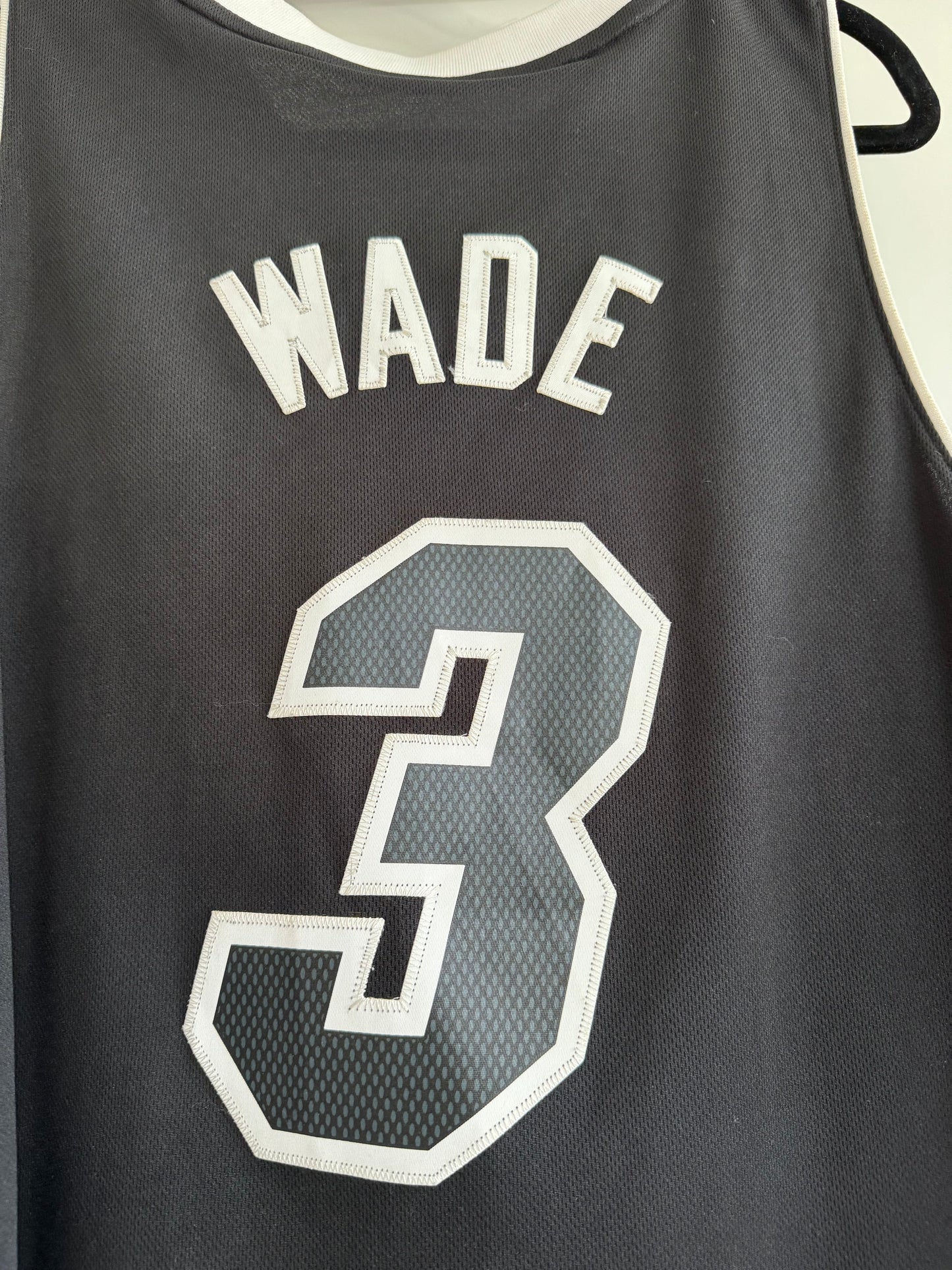 Heat Dwyane Wade Adidas Swingman Blackout XL (used)