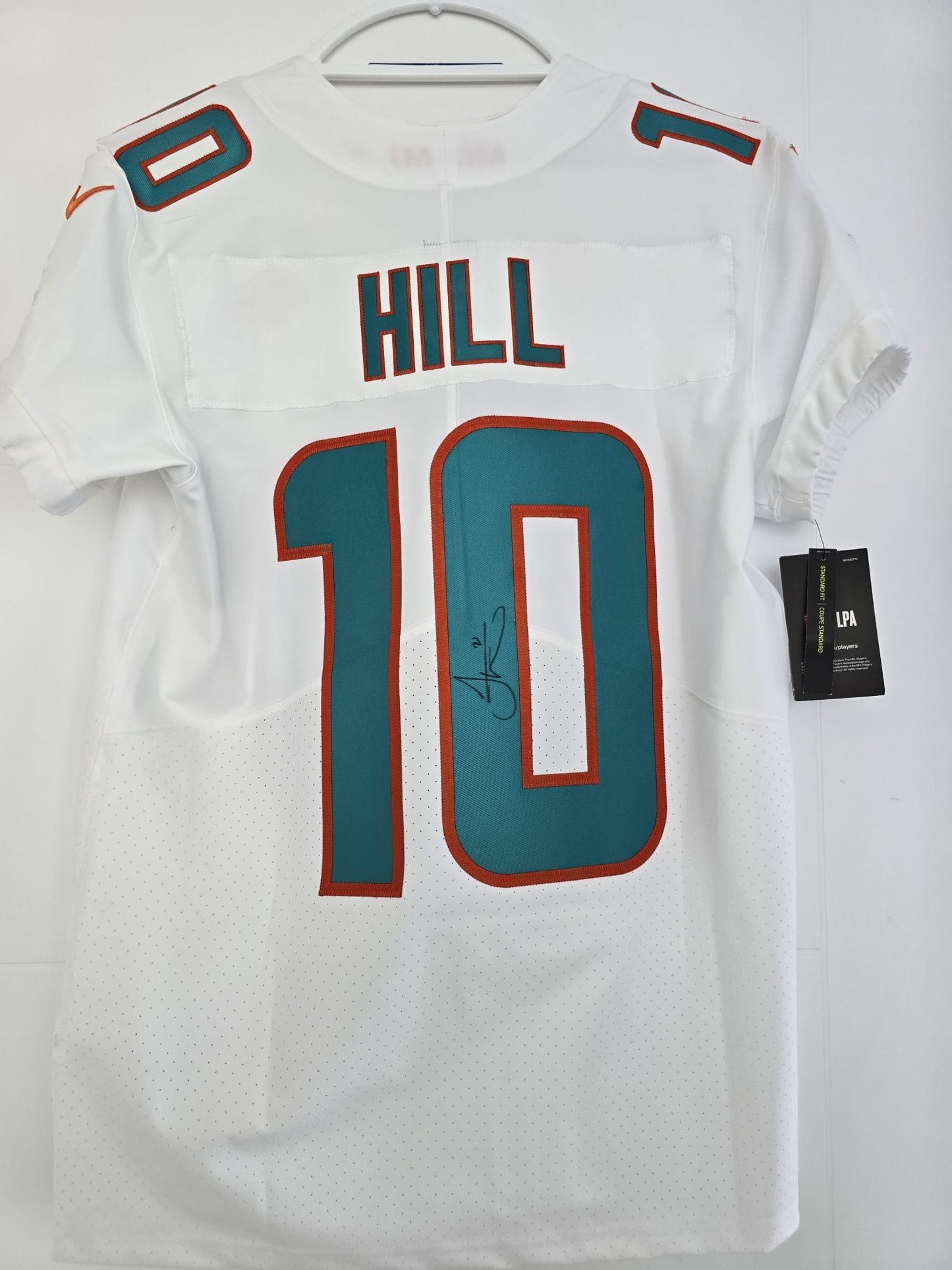 Dolphins Tyreek Hill Autographed Nike Vapor Elite White 40 (NWT) PSA COA