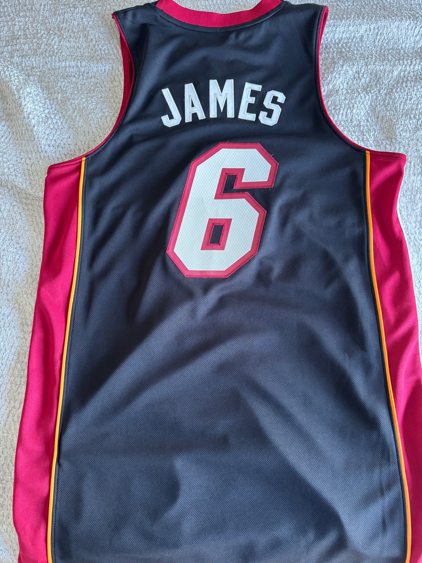 Heat LeBron James ‘El Heat’ Swingman Black S