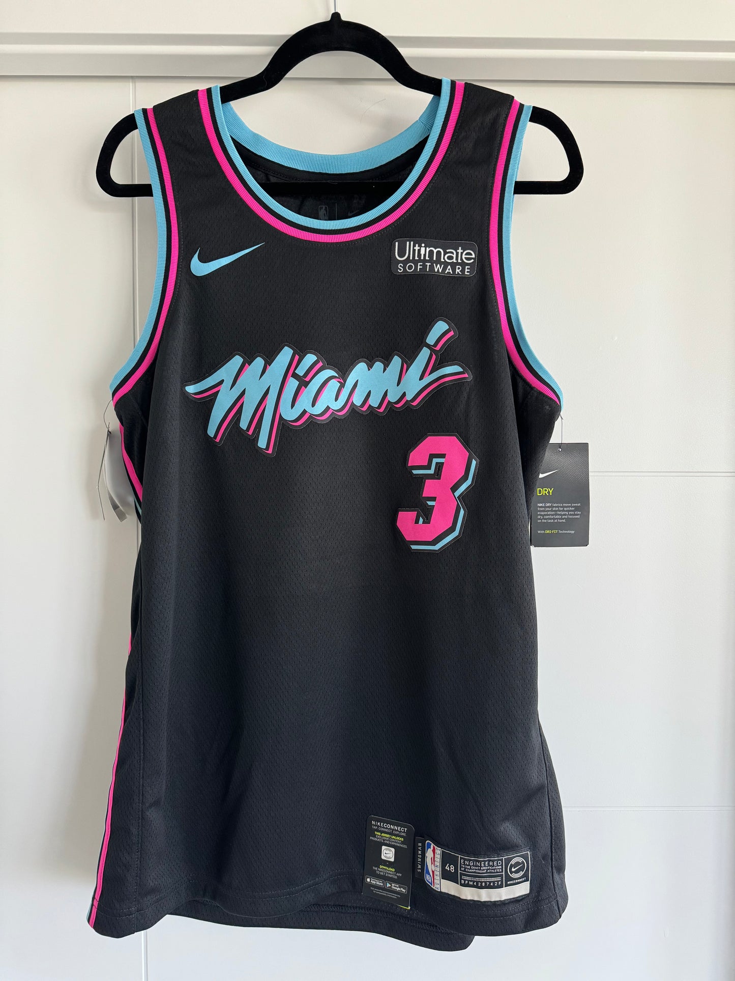 Heat Dwyane Wade Autographed Vice Nights Nike Swingman 48 PSA Authenticated (NWT)