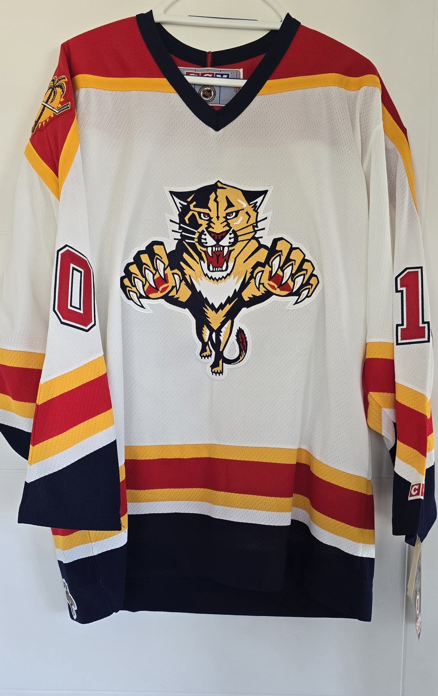 Panthers Pavel Bure CCM Replica white L (NWT)