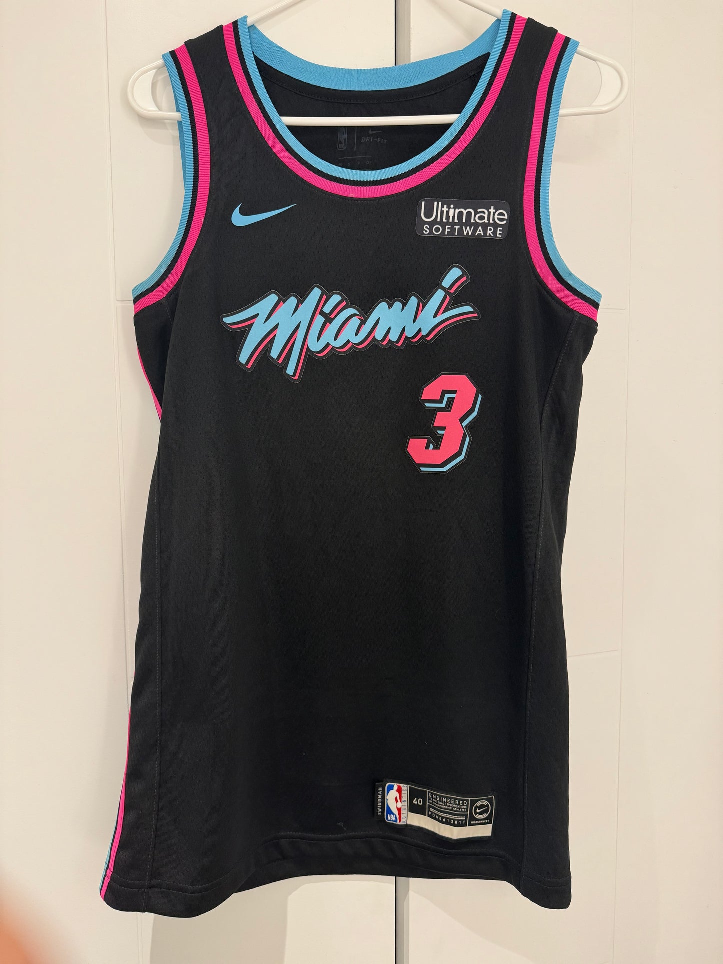 Heat Dwyane Wade Swingman Vice Nights 40 Used