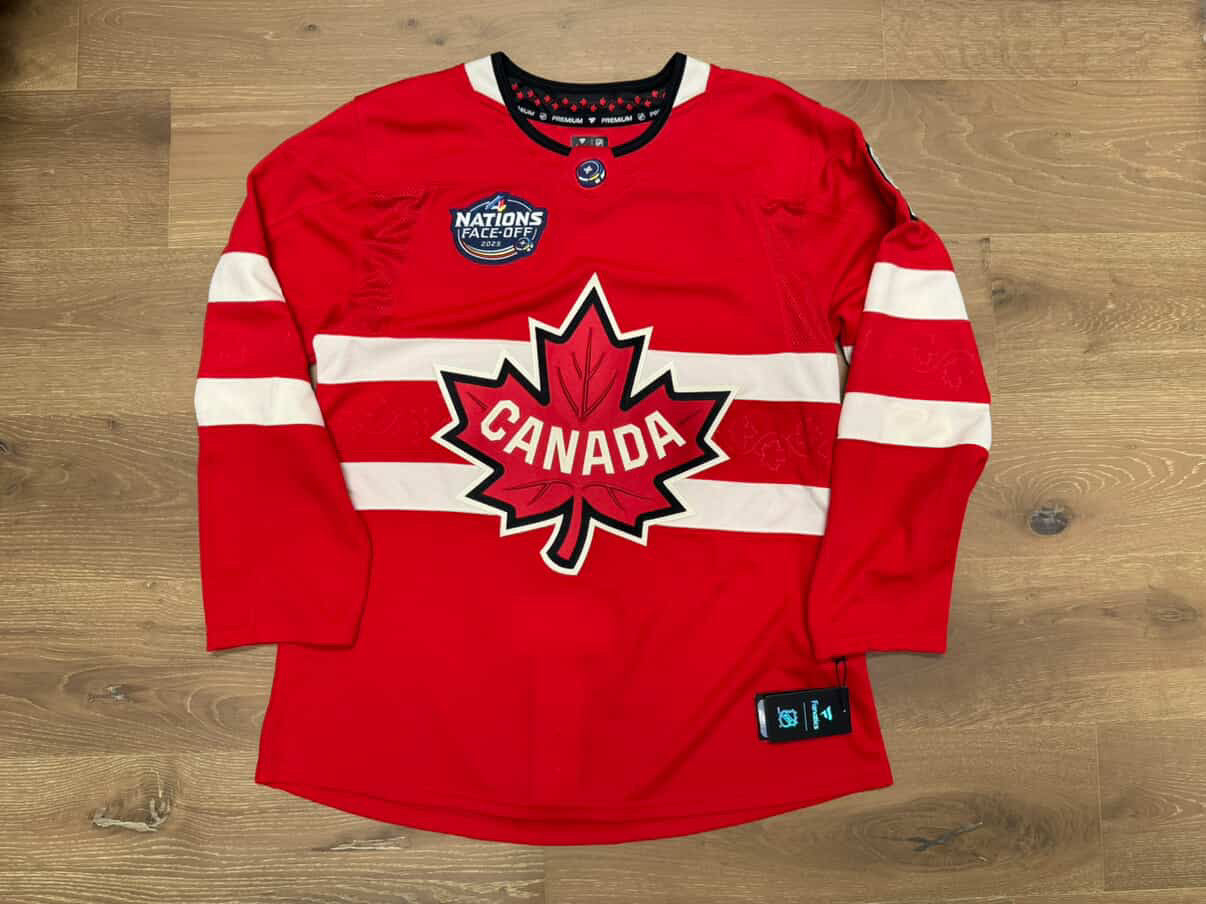 Canada Sam Bennett 4 Nations Fanatics Premium Sz 52 (NWT)