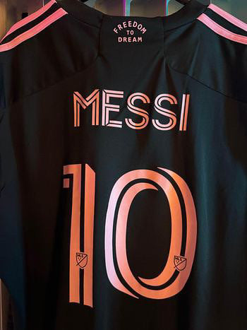 Inter Miami Lionel Messi 2024 Adidas Replica XL (NWOT)