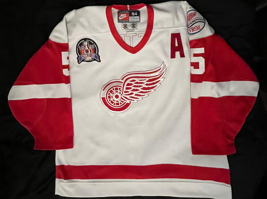 Detroit Red Wings Nicklas Lidstrom Nike Authentic 1997-1998 w SCF Patch White 54 (used)