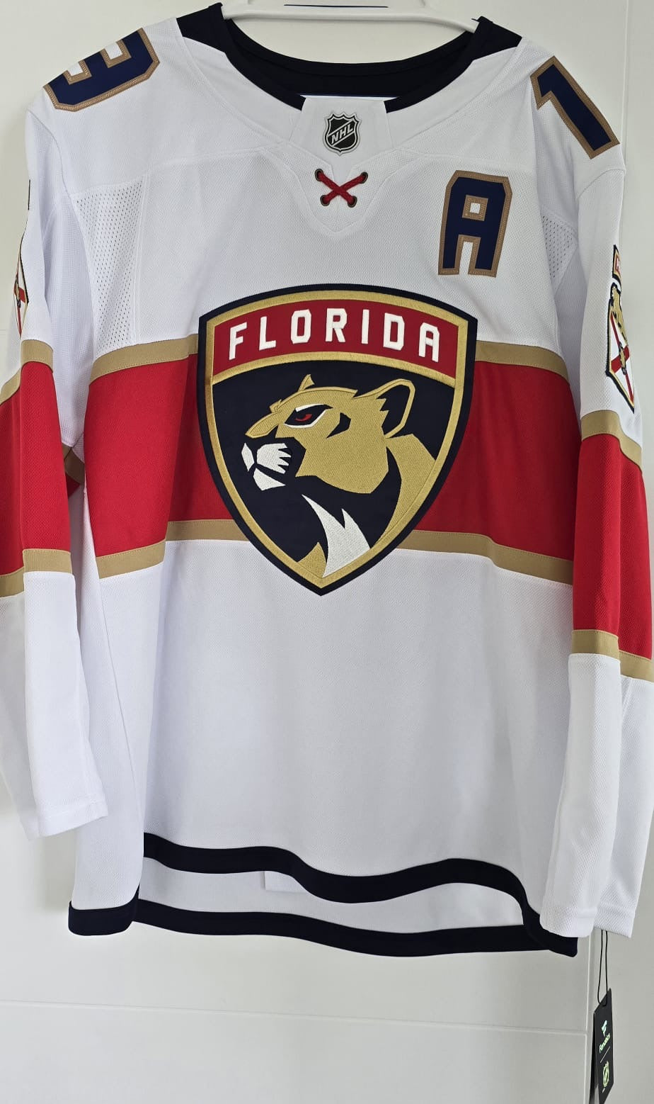 Panthers Matthew Tkachuk Autographed Fanatics Premium White 54 (Fanatics COA) NWT