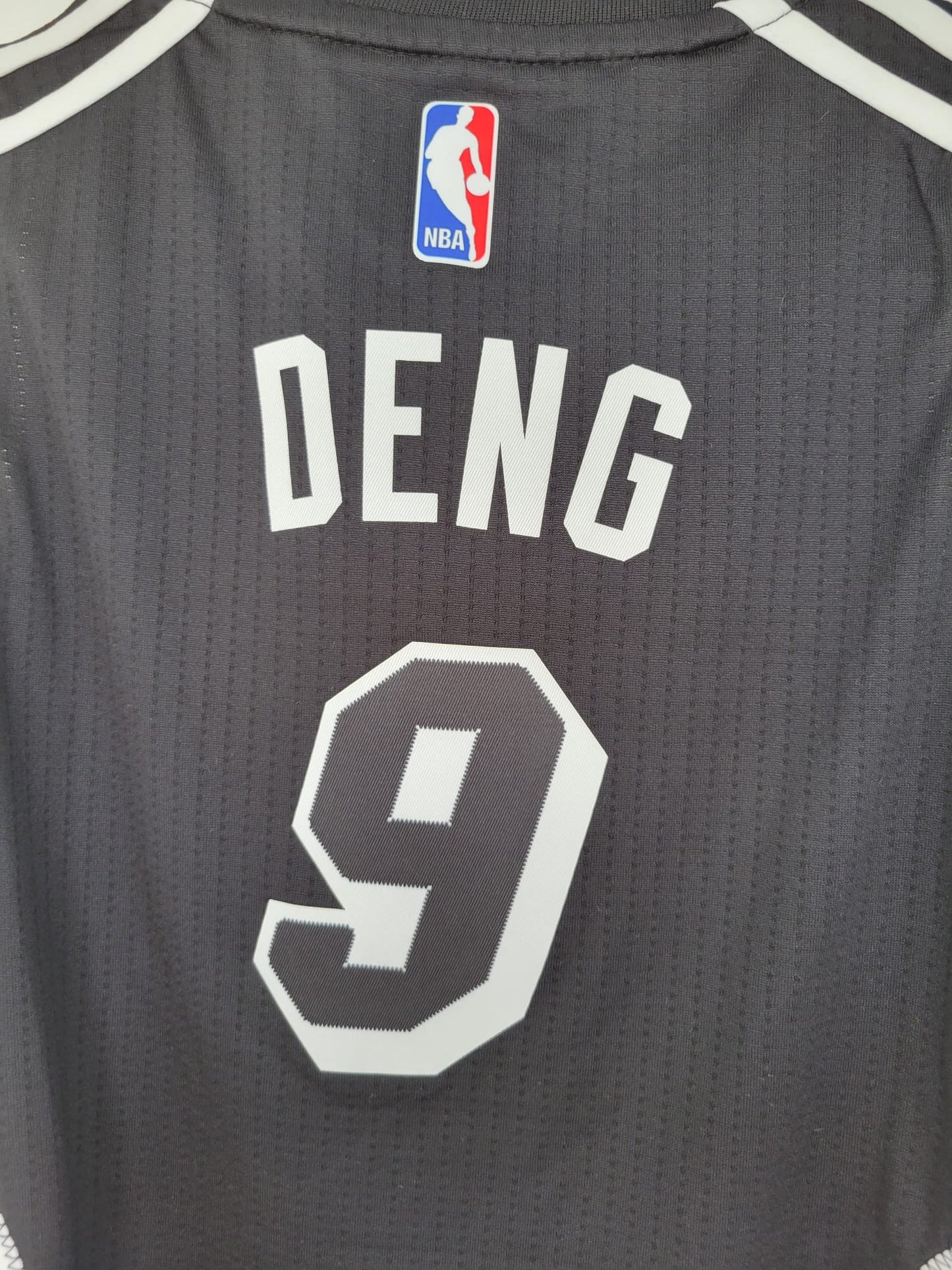 Heat Luol Deng Adidas Swingman Black Tie Youth Medium NWT