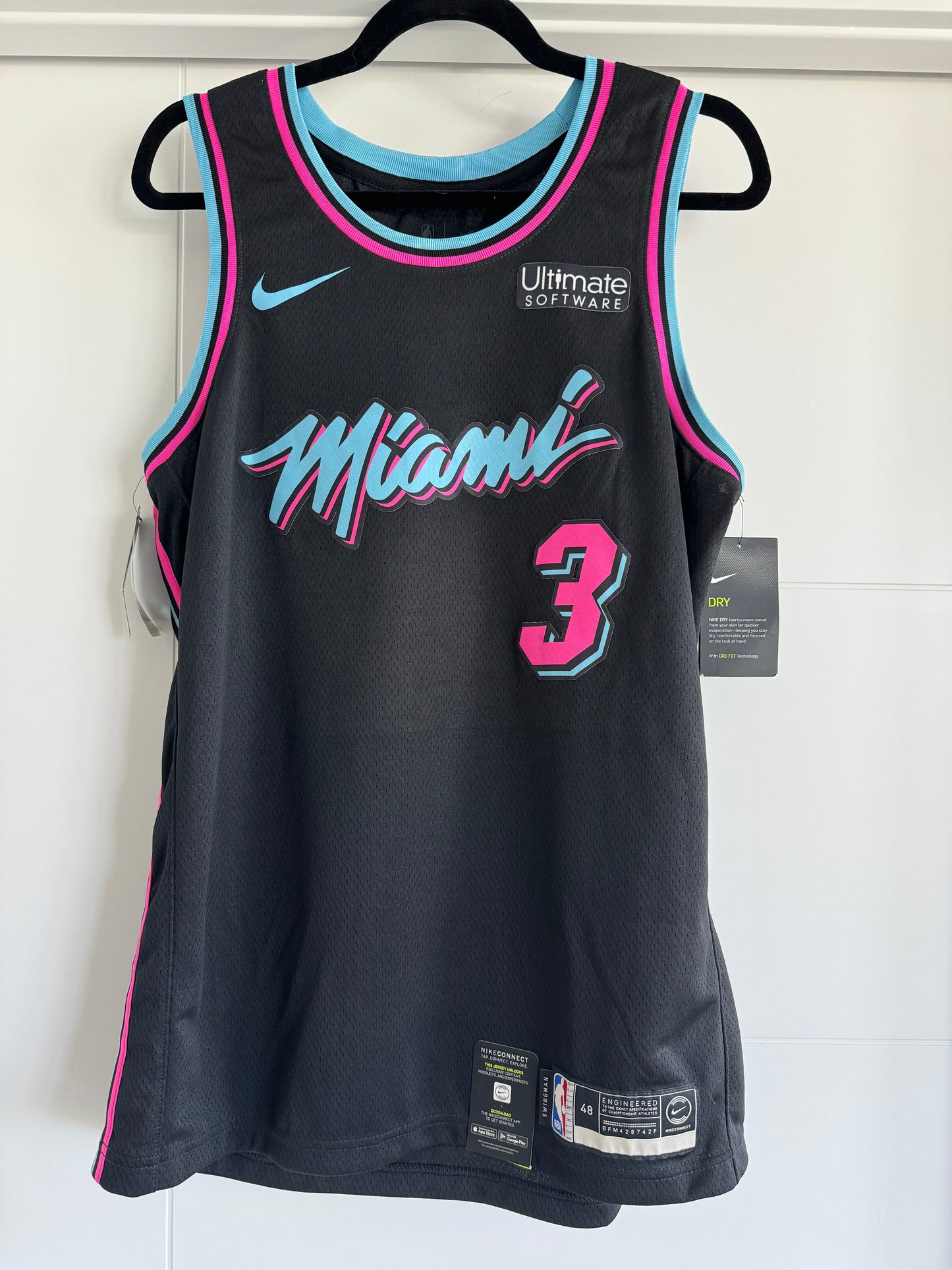 Heat Dwyane Wade Autographed Vice Nights Nike Swingman 48 PSA Authenticated (NWT)