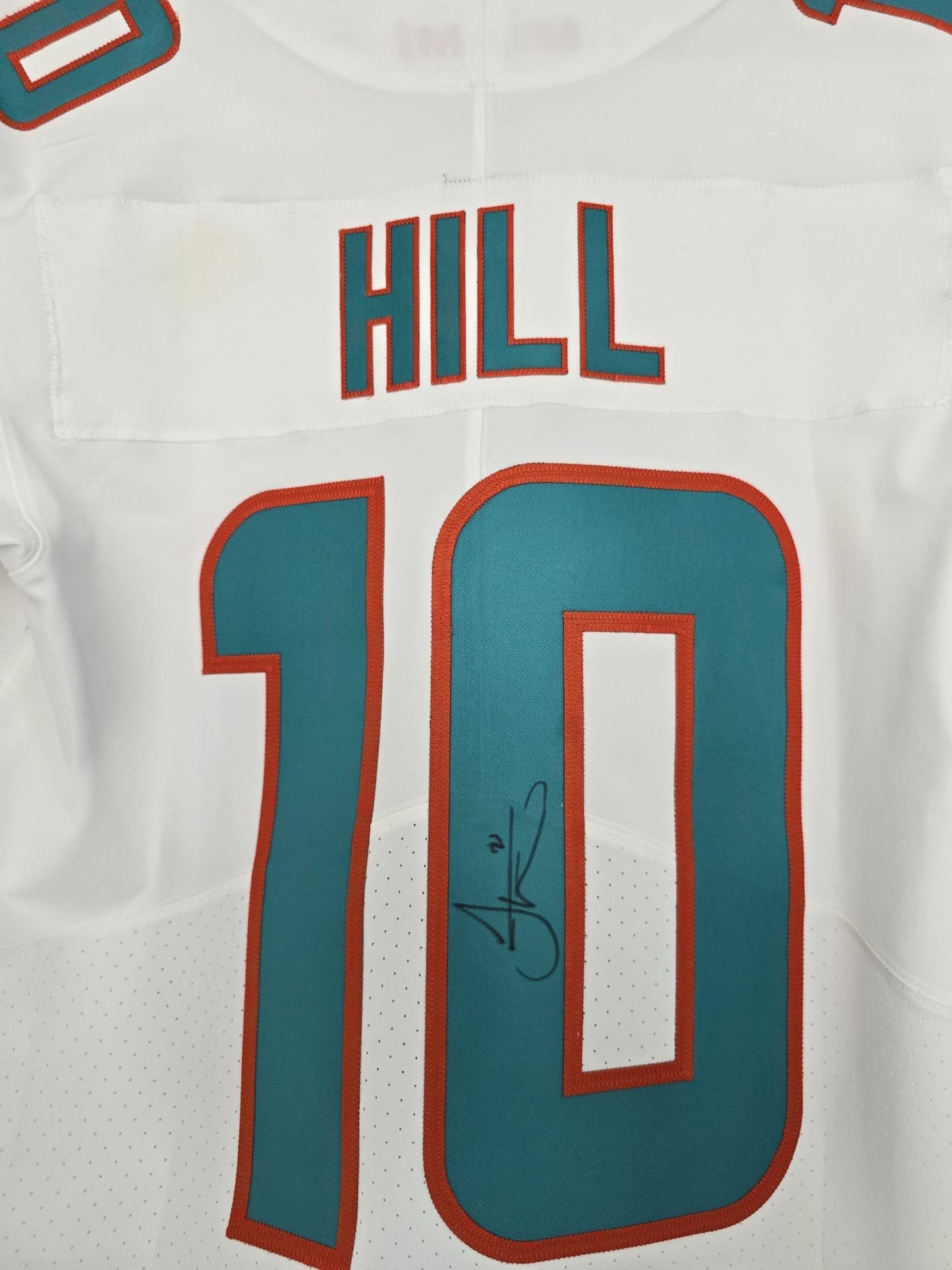 Dolphins Tyreek Hill Autographed Nike Vapor Elite White 40 (NWT) PSA COA