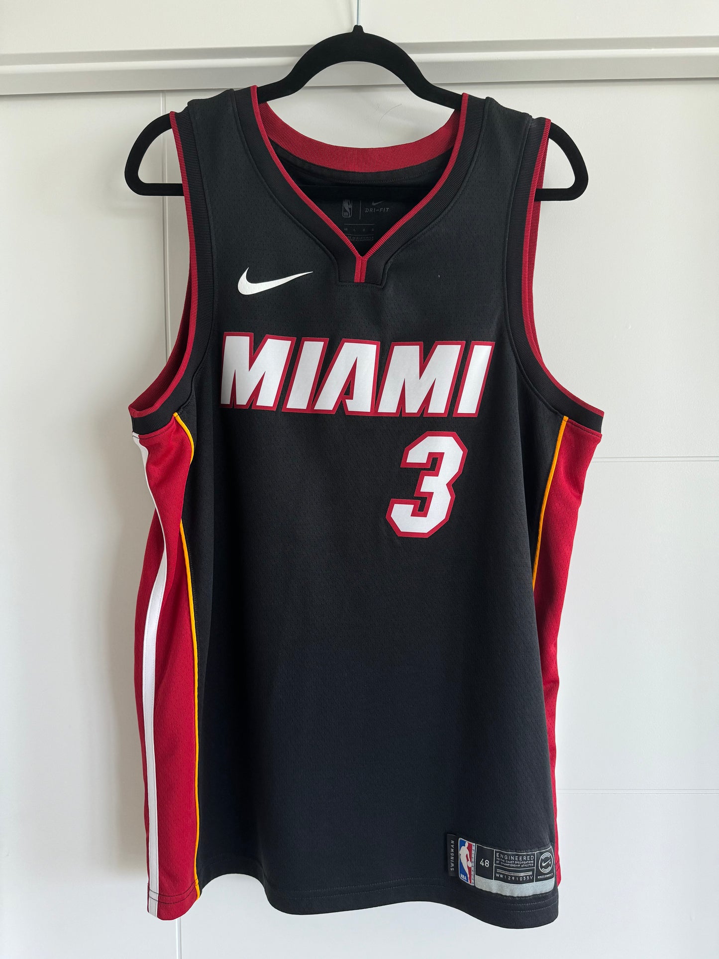 Heat Dwyane Wade Nike Swingman Black 44 Used