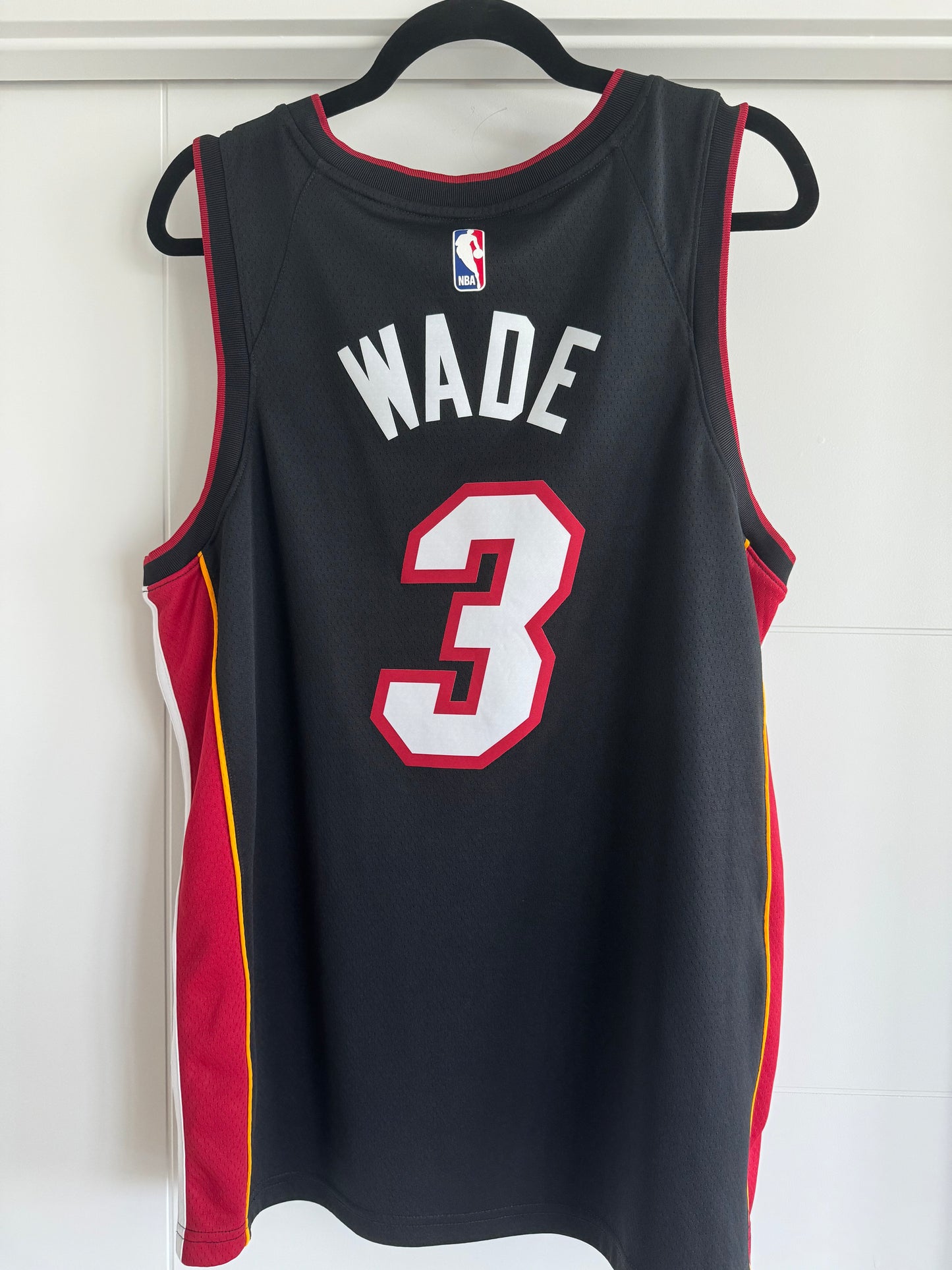 Heat Dwyane Wade Nike Swingman Black 44 Used